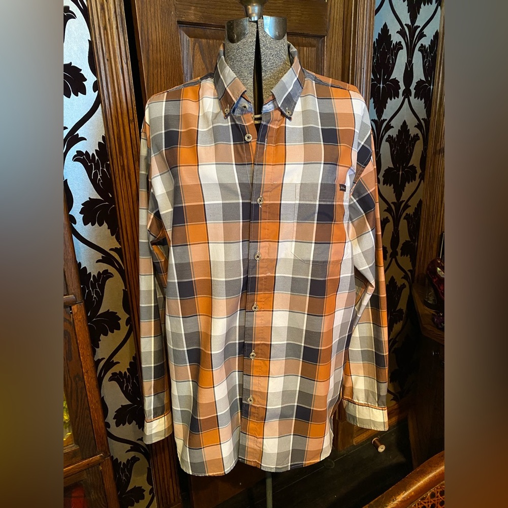 Eddie Bauer Orange & Navy Plaid Men’s Long Sleeve Button Down Lightweight Shirt